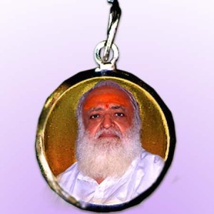 Buy Pendal Locket at 4/- each (Small – Golden)